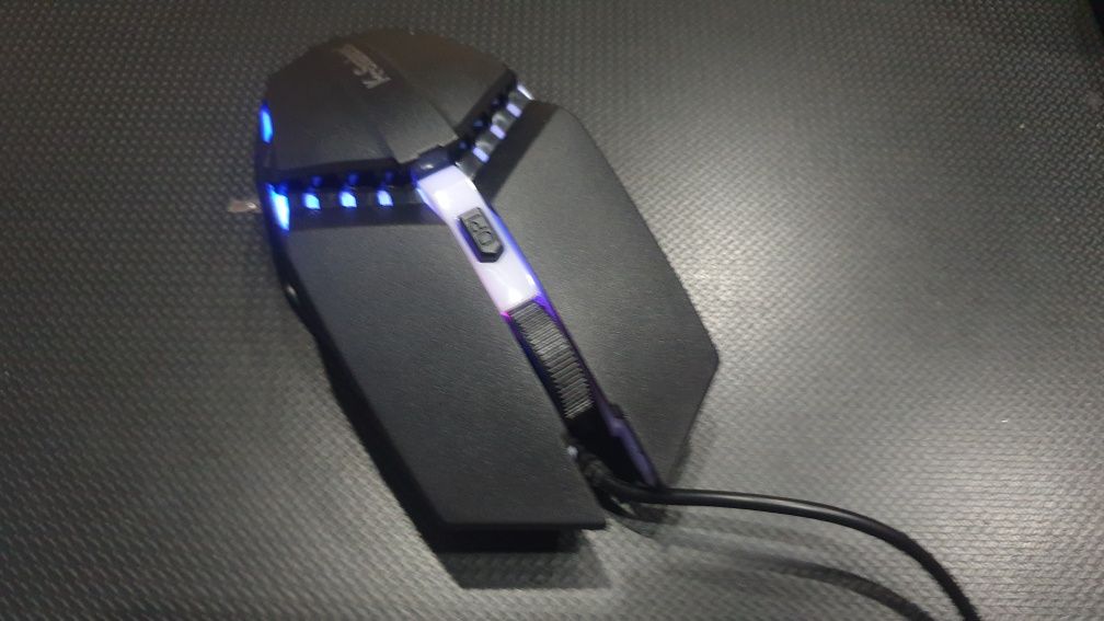 Nowa myszka gamingowa usb podswietlana rgb