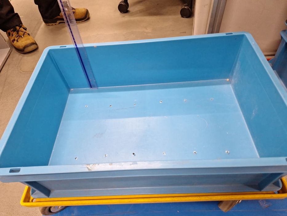 -80% Skrzynka magazynowa pojemnik transportowy