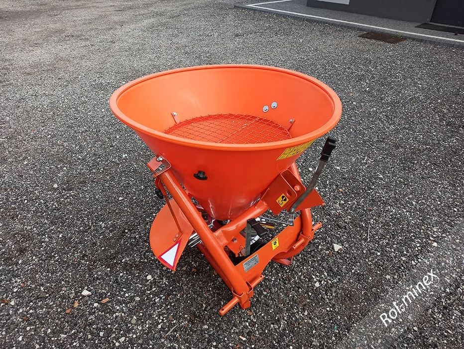 Posypywarka do piasku i soli Solarka Transport