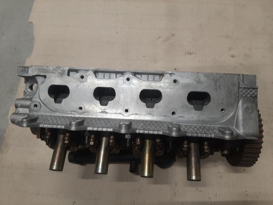 Głowica reno 1,2 16v