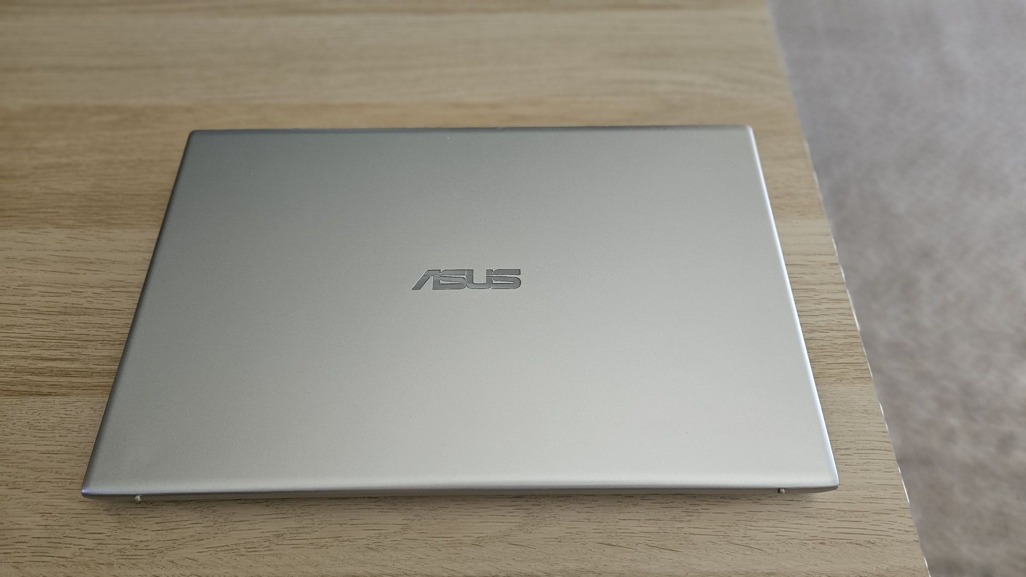 Laptop Asus Vivobook 15
