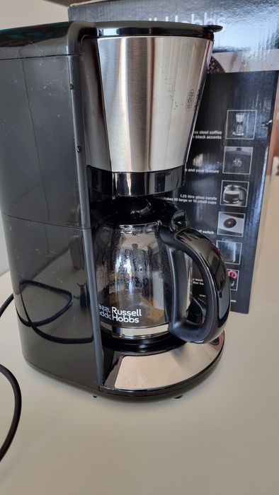 Máquina de café russel hobbs