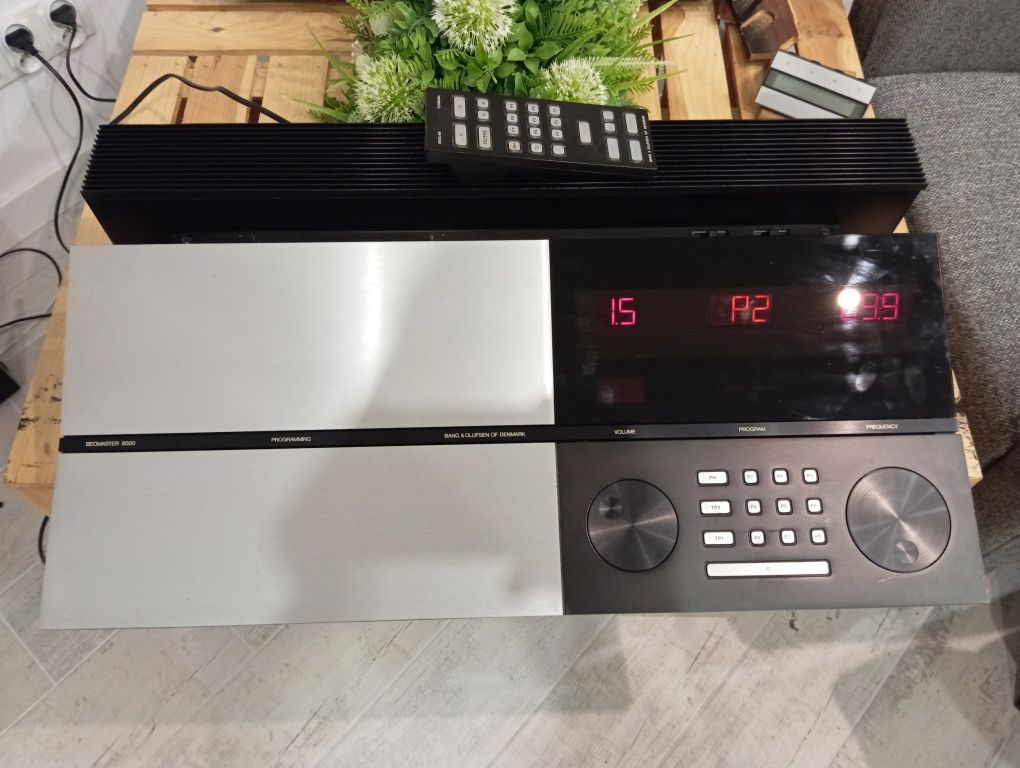 Amplituner Bang & Olufsen Beomaster 8000