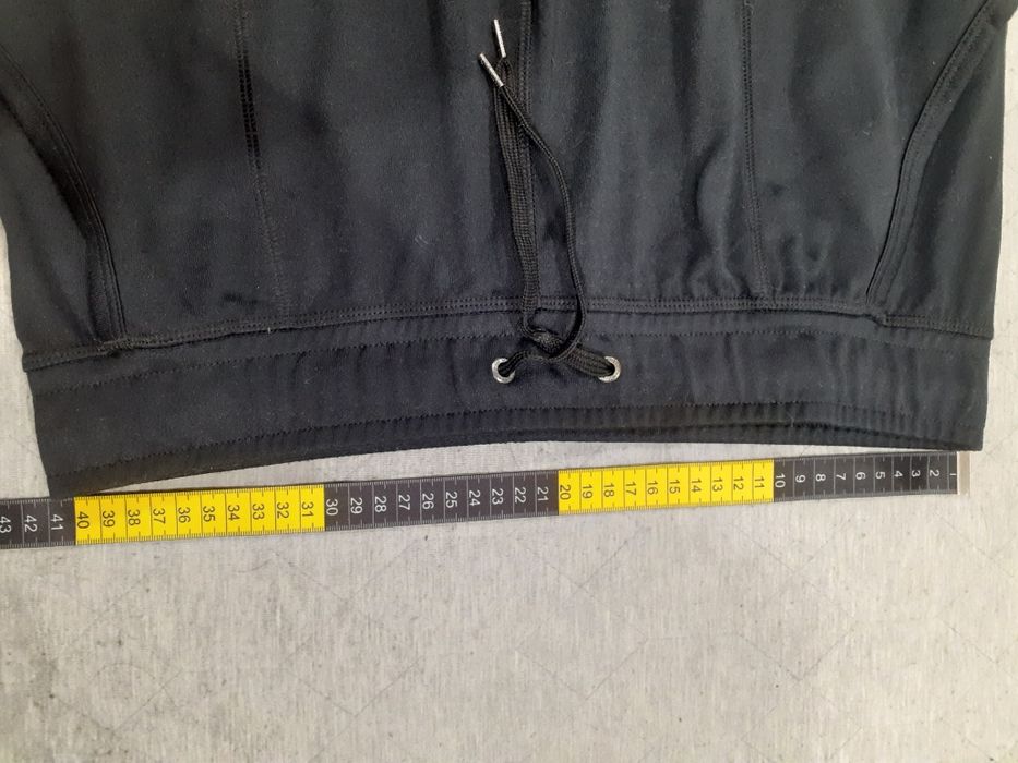 Spodnie Under Armour.