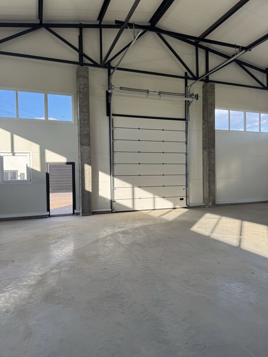 Склад приміщення ангар