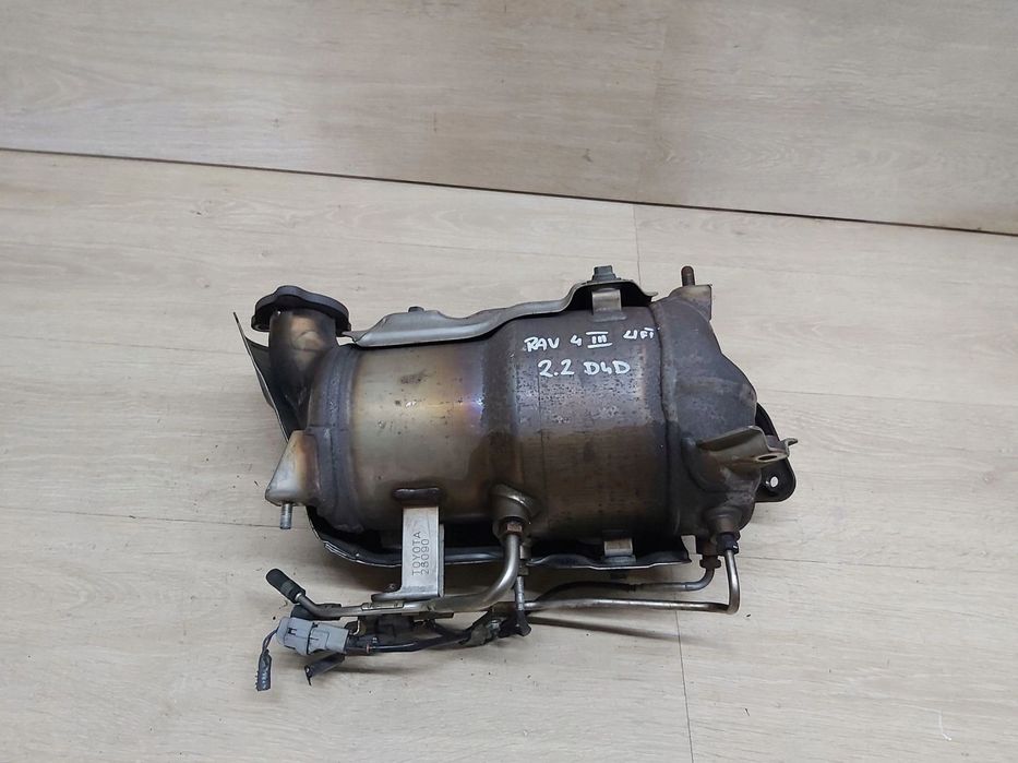 Toyota Rav4 III 2,2 d4d d-cat DPF Katalizator nr 26090 pełny
