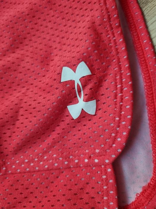 Spodenki szorty Under armour XS 34 z kieszeniami