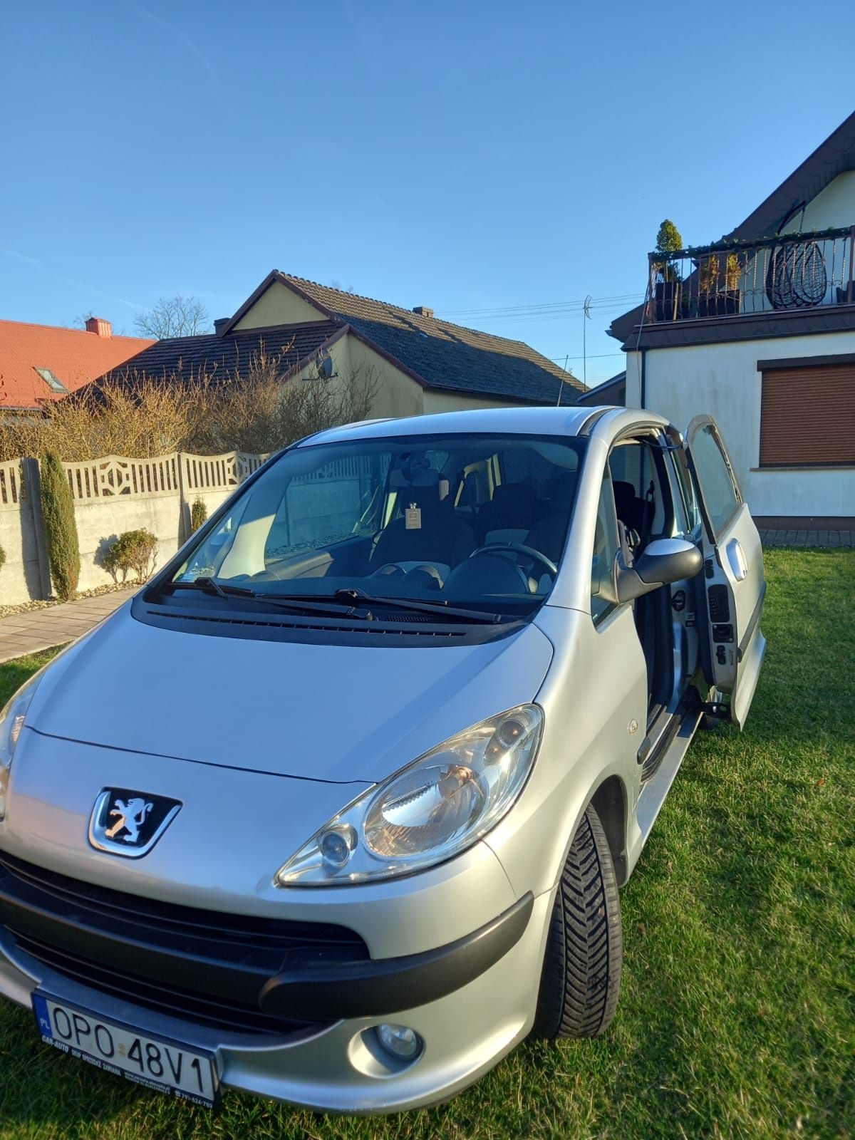 Peugeot 1007 Trendy 1,4 Hdi 70 KM