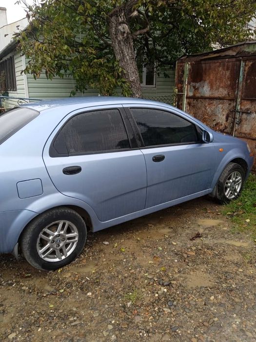 Продам або обміняю  Шевроле авео