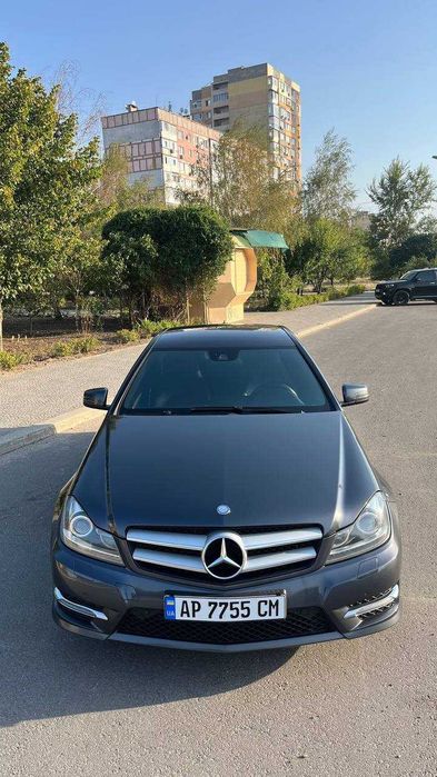 Mercedes-Benz C250 Coupe