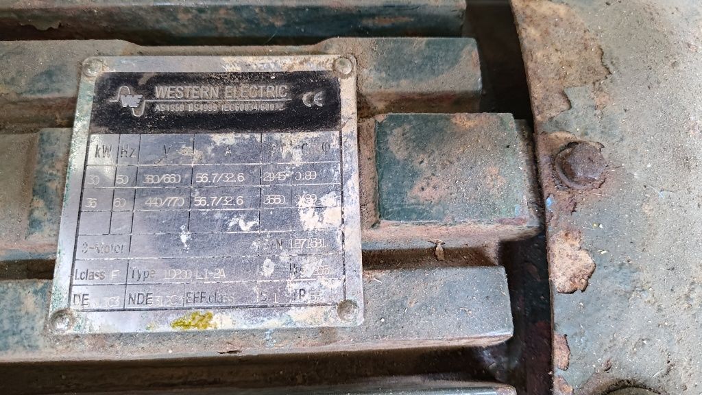 Motor eléctrico trifásico 30kw/40hp 3000 rpm