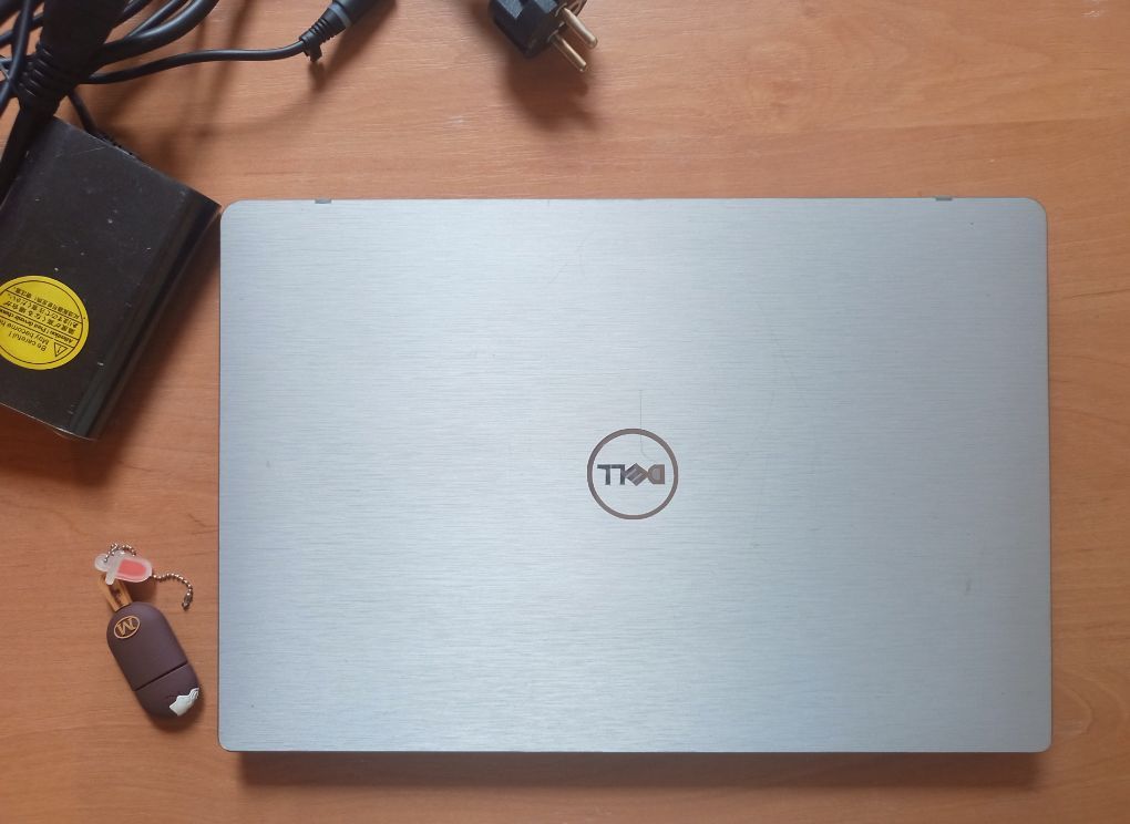 Dell latitude 7400, 14", iCore 7, 32 RAM, 512 SSD, touch screen