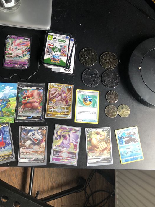 Karty pokemon kolekcjonerskie