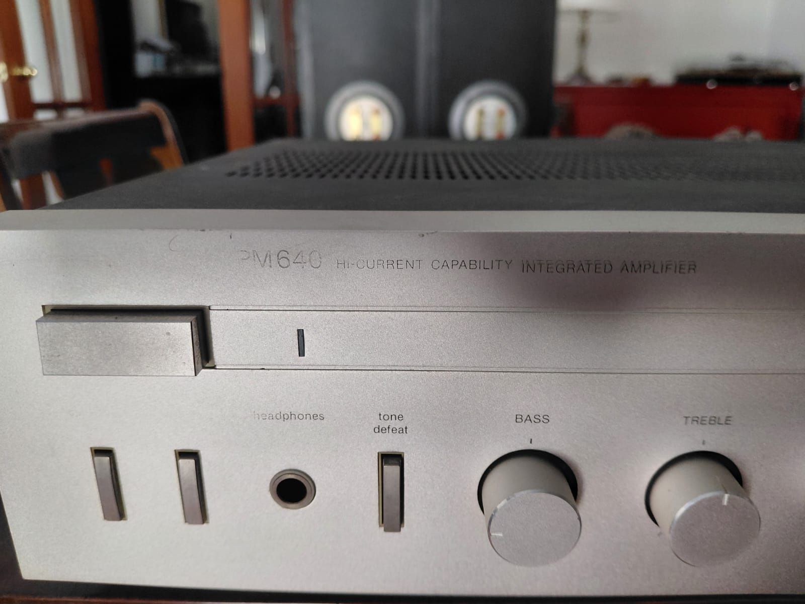 Amplificador Harmon Kandon pm 640 mais 2 colunas monitor audiobronze