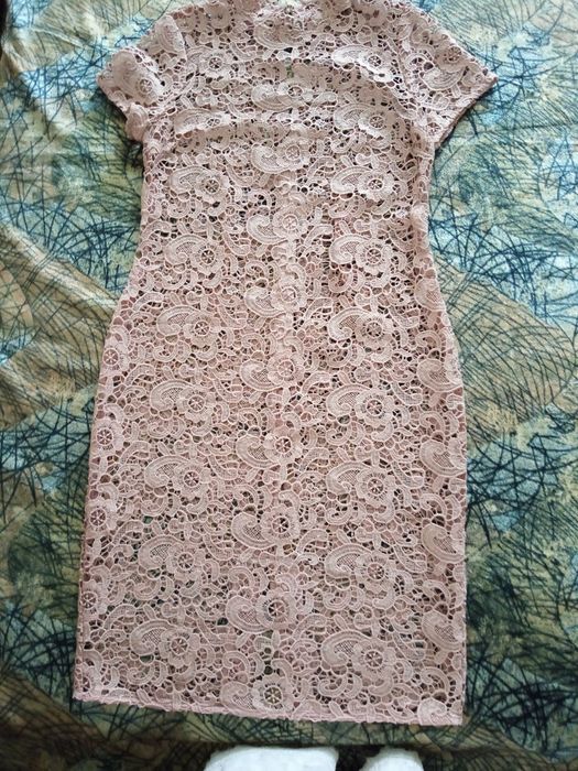 Платье женское из кружевницы. Размер 44-46.