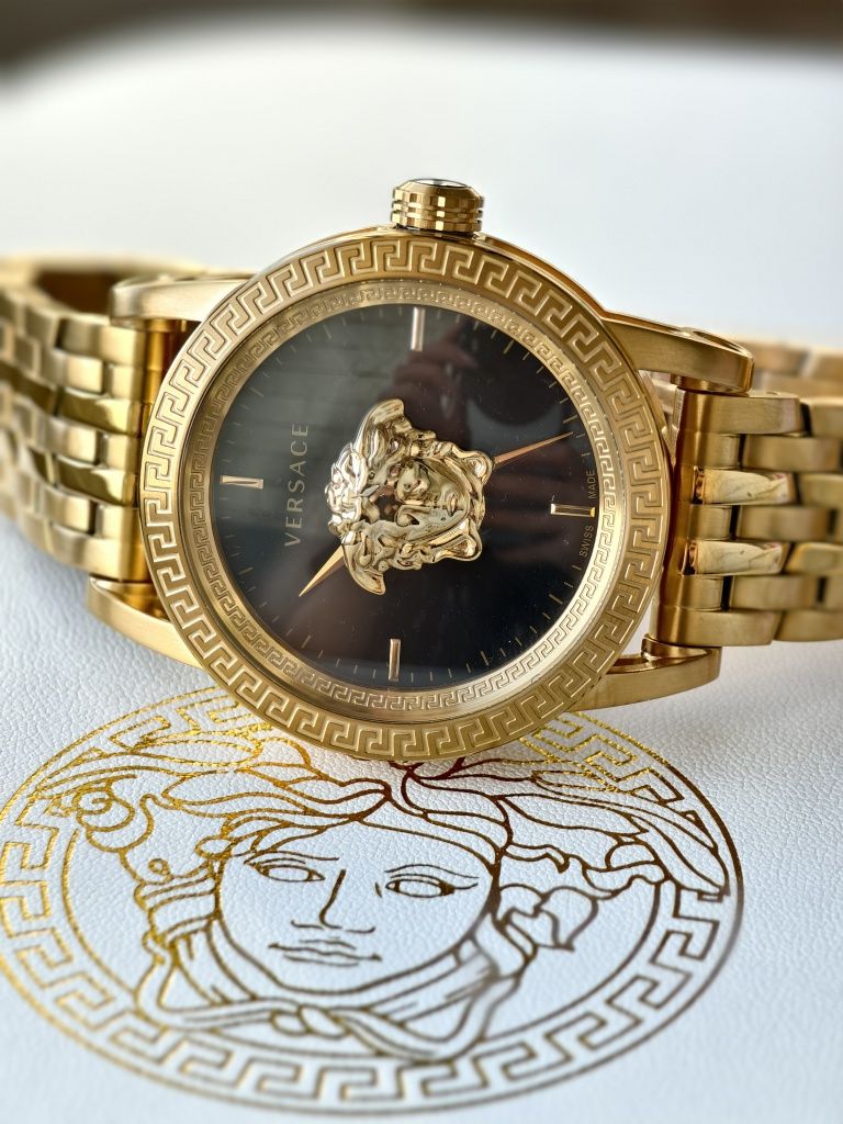 Жіночий годинник Versace