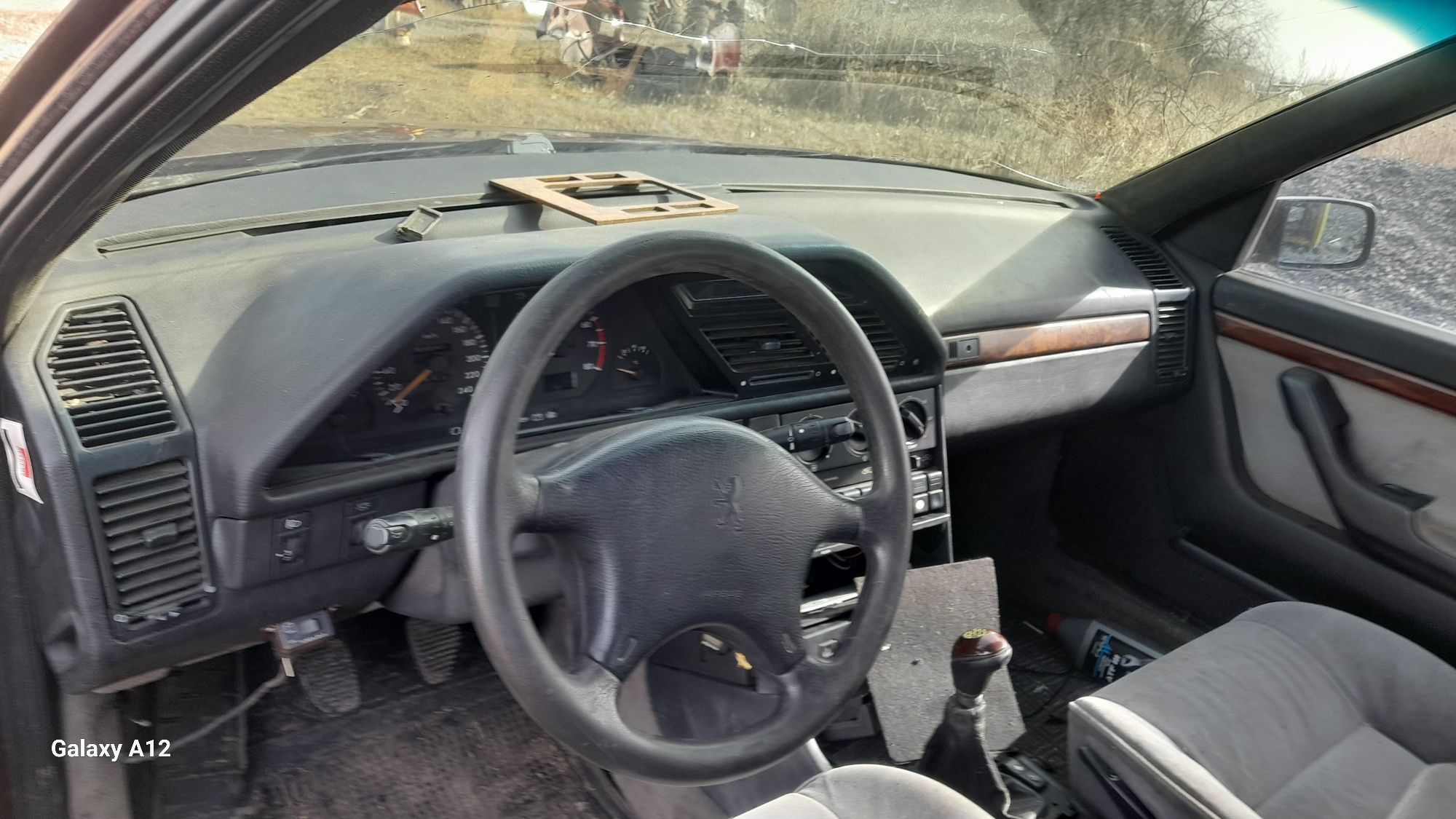 Капот +двері PEUGEOT 605 (3.0)