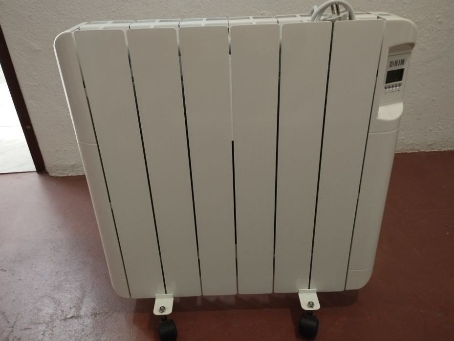 Emissor térmico HJM ECL C6 BRANCO 1000W + Kit de rodas