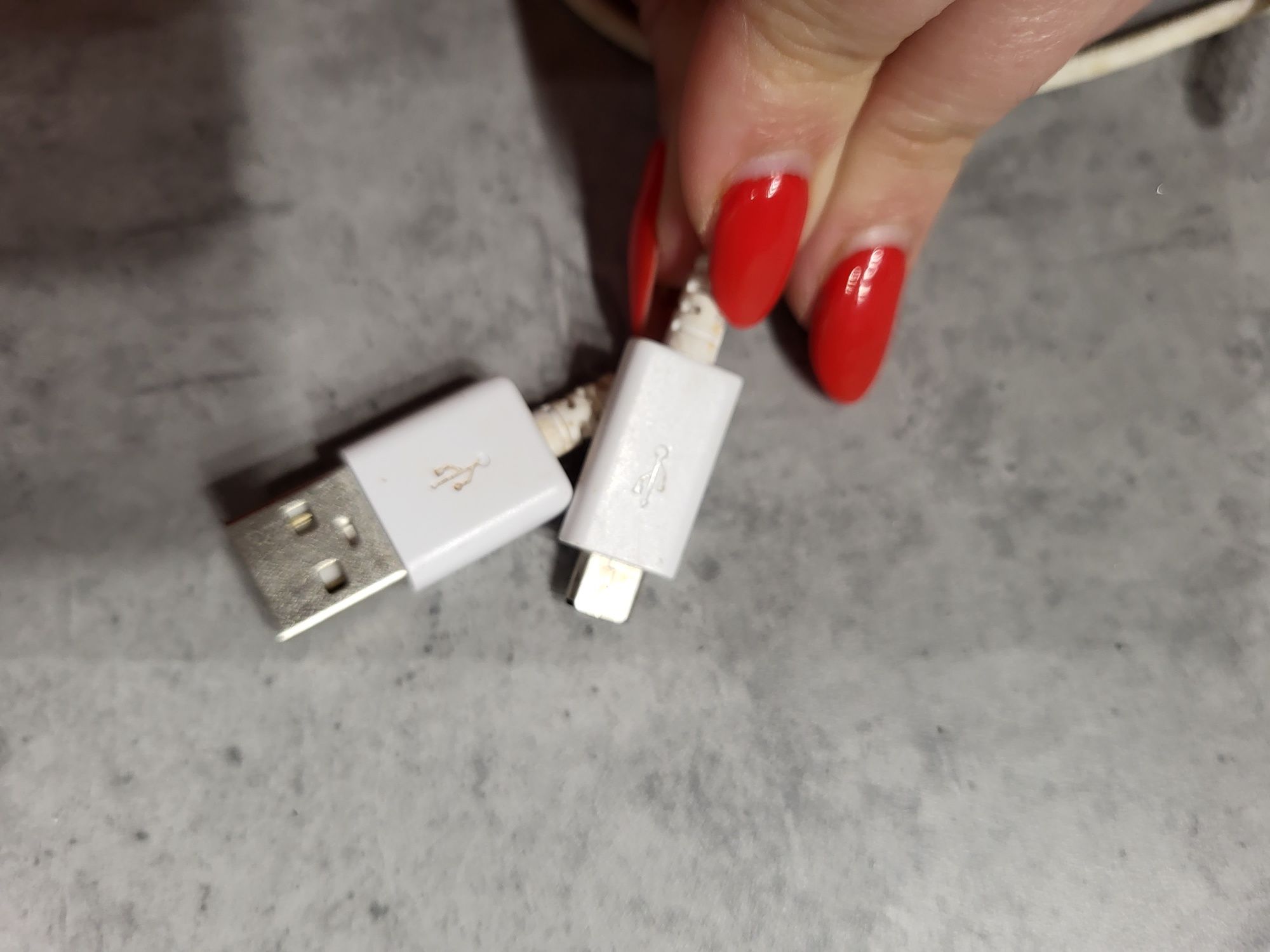 Kabel USB biały stan bdb