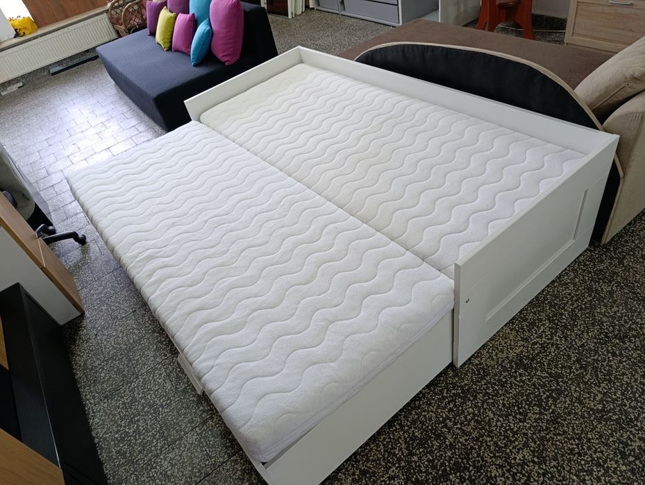 Łóżko dwuosobowe rozkładane