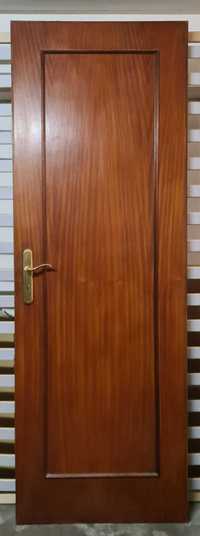 3 Portas Madeira (1P-30€; 1P -20€; 1P- 15€)