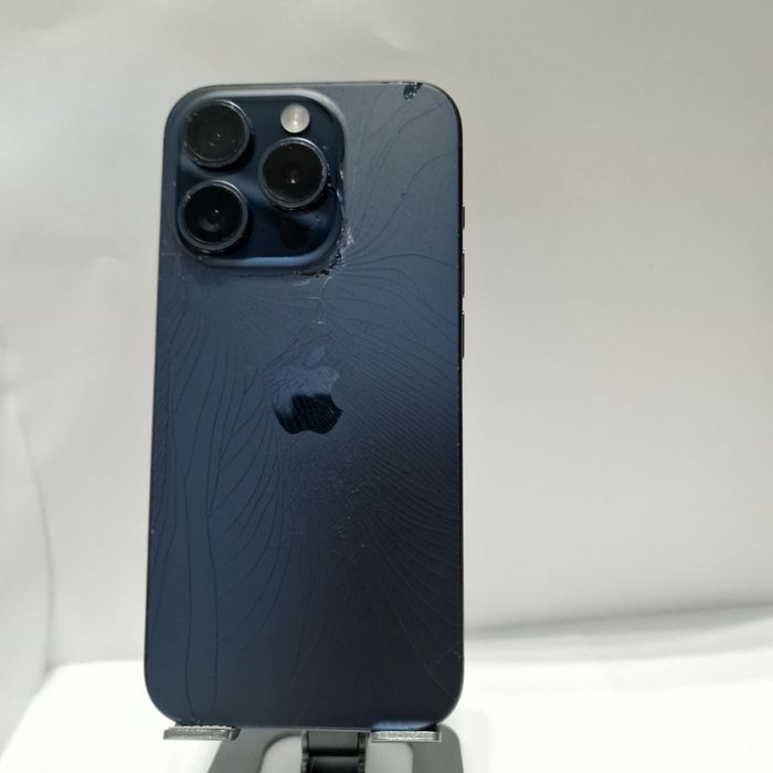 Iphone 15 pro + dodatki