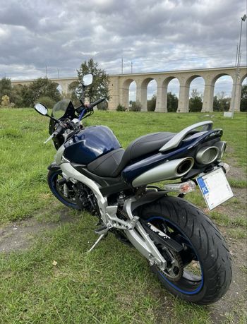 Suzuki GSR 600 A2