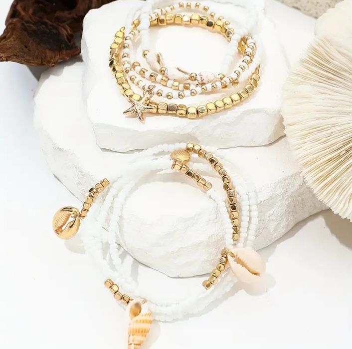 MEGA Zestaw 8 Ankletów/Bransoletek w Stylu Boho – Idealne na Lato!