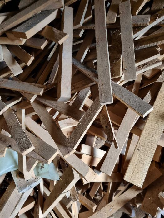 Suche drewno opałowe i kominkowe - jesion