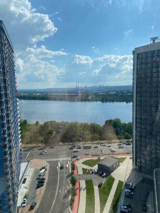 Продам видову на Дніпро 2к квартиру 80м2, ЖК Грейт ( Great ), 2c2