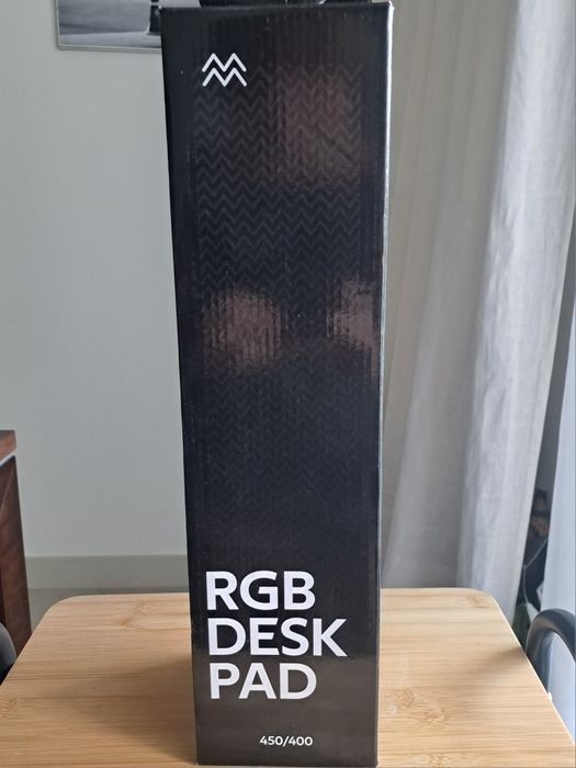 Levano RGB Desk Pad – podkładka gamingowa 450×400 mm