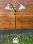 Lampa stojaca z 3 kloszami