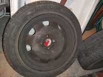 Opony zimowe 205/55 R16 na felgach stalowych