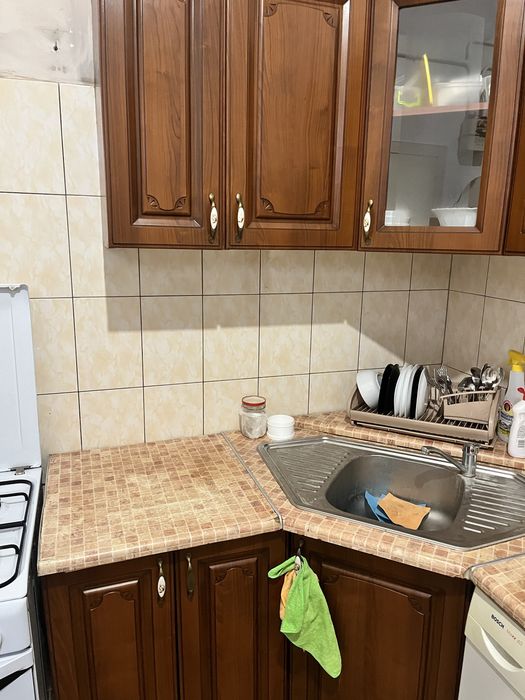 Кухонна стінка велика з плити