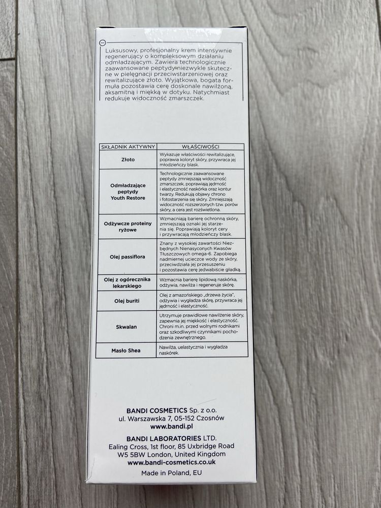 Peptydowy krem odmładzający do twarzy, szyi i dekoltu