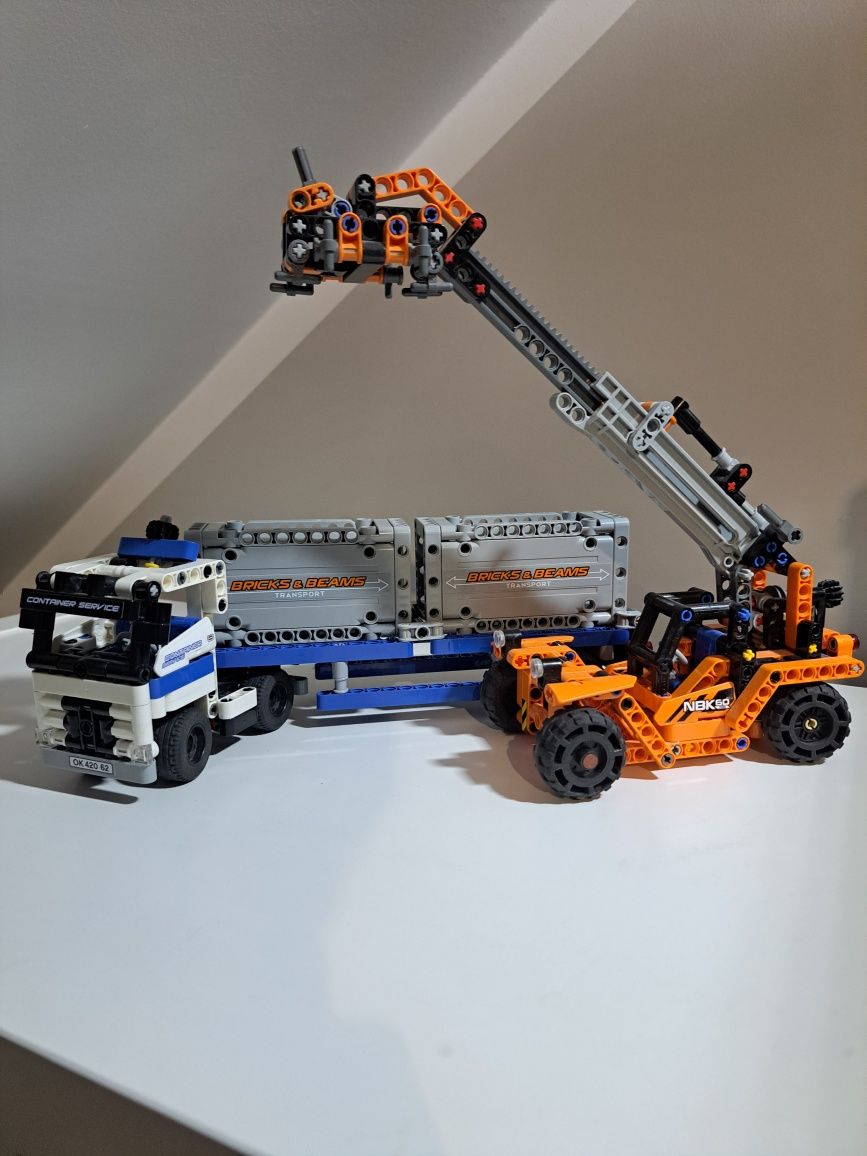 LEGO Technic 42062 Plac przeładunkowy