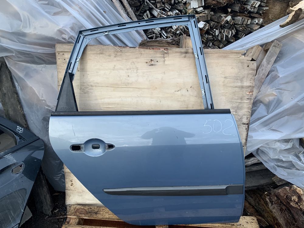 Дверь задняя правая Renault Megane