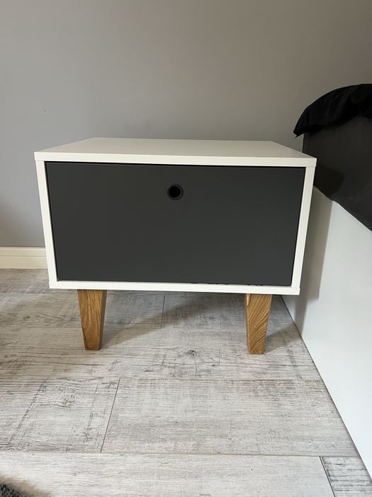 Stolik nocny vox concept