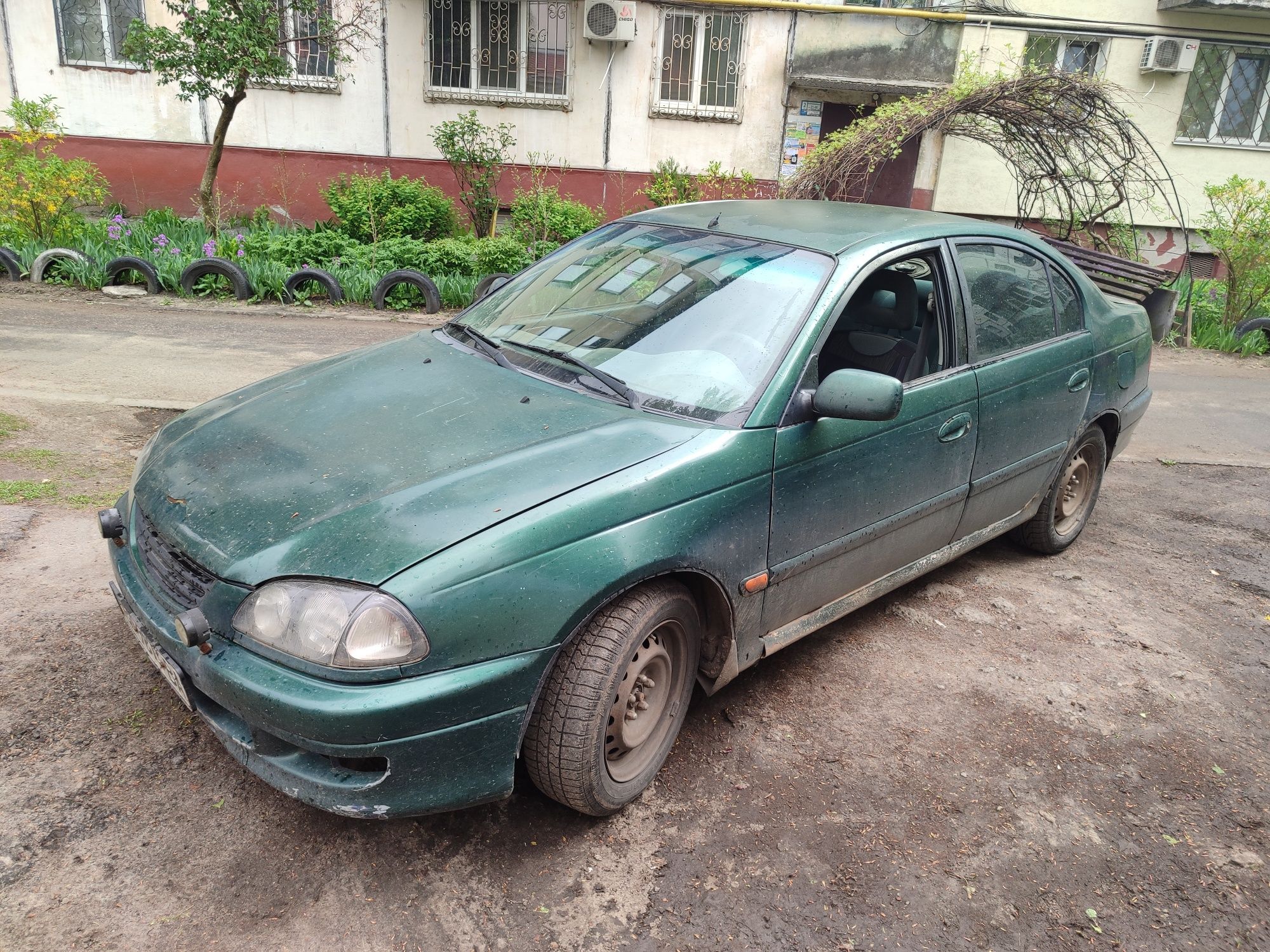 Toyota avensis 2.0 газ