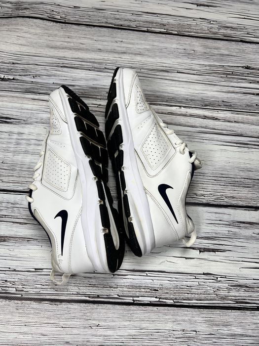 Nike t lite кроссовки оригинал 42 размер белые
