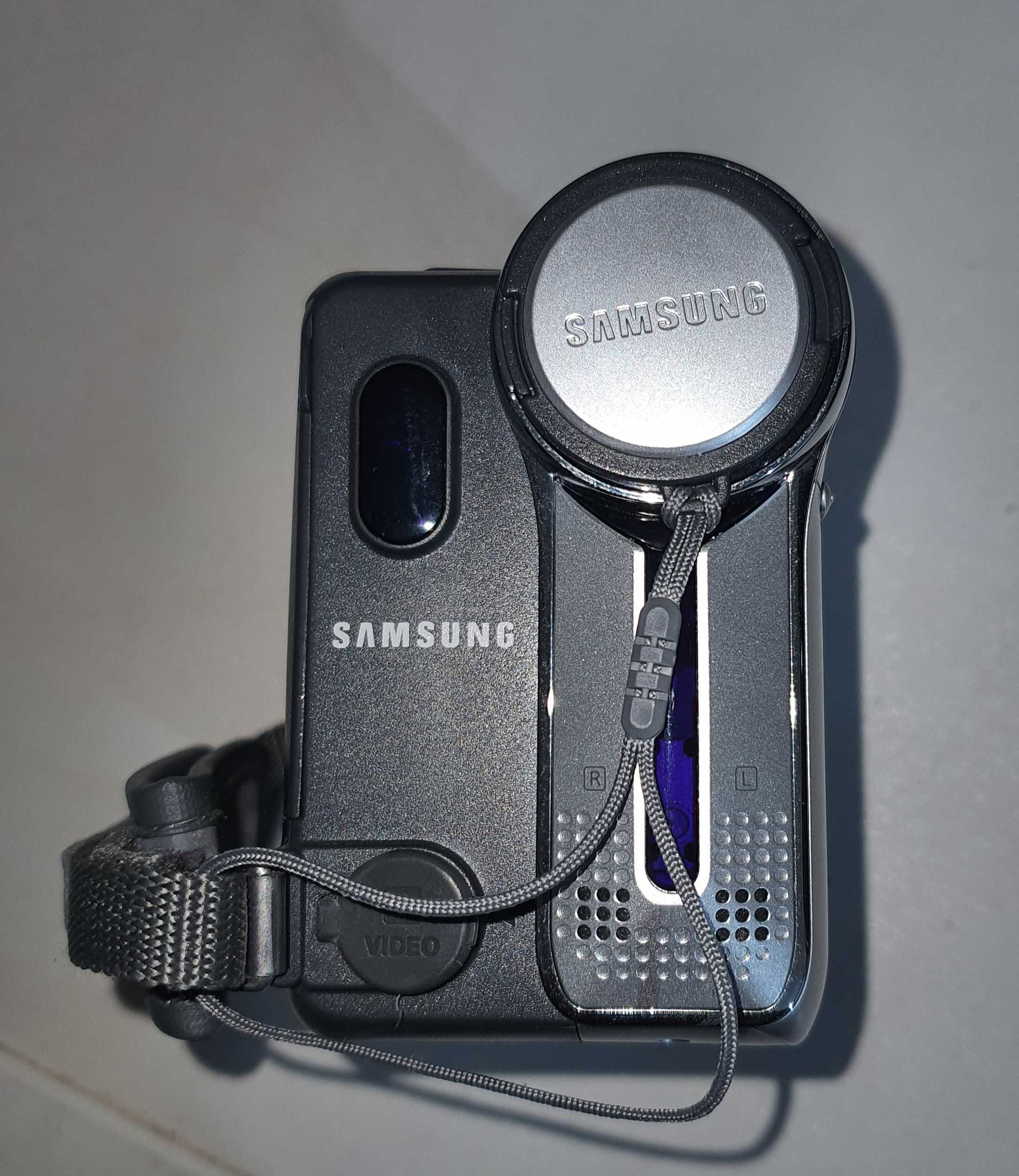 Vende-se Máquina de filmar Samsung VP-D-351 para peças.