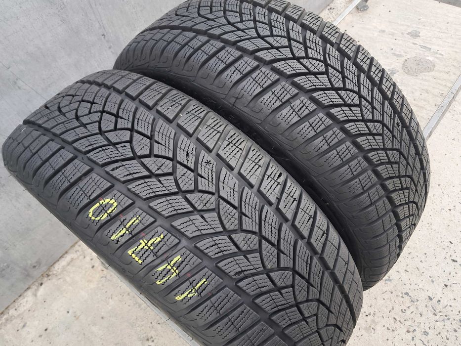 Резина зима 90% протектор GoodYear 215/55 R17 Ultra Grip Performance +