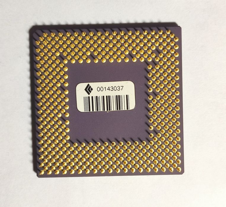Procesor AMD Duron D800 AUT 1B retro