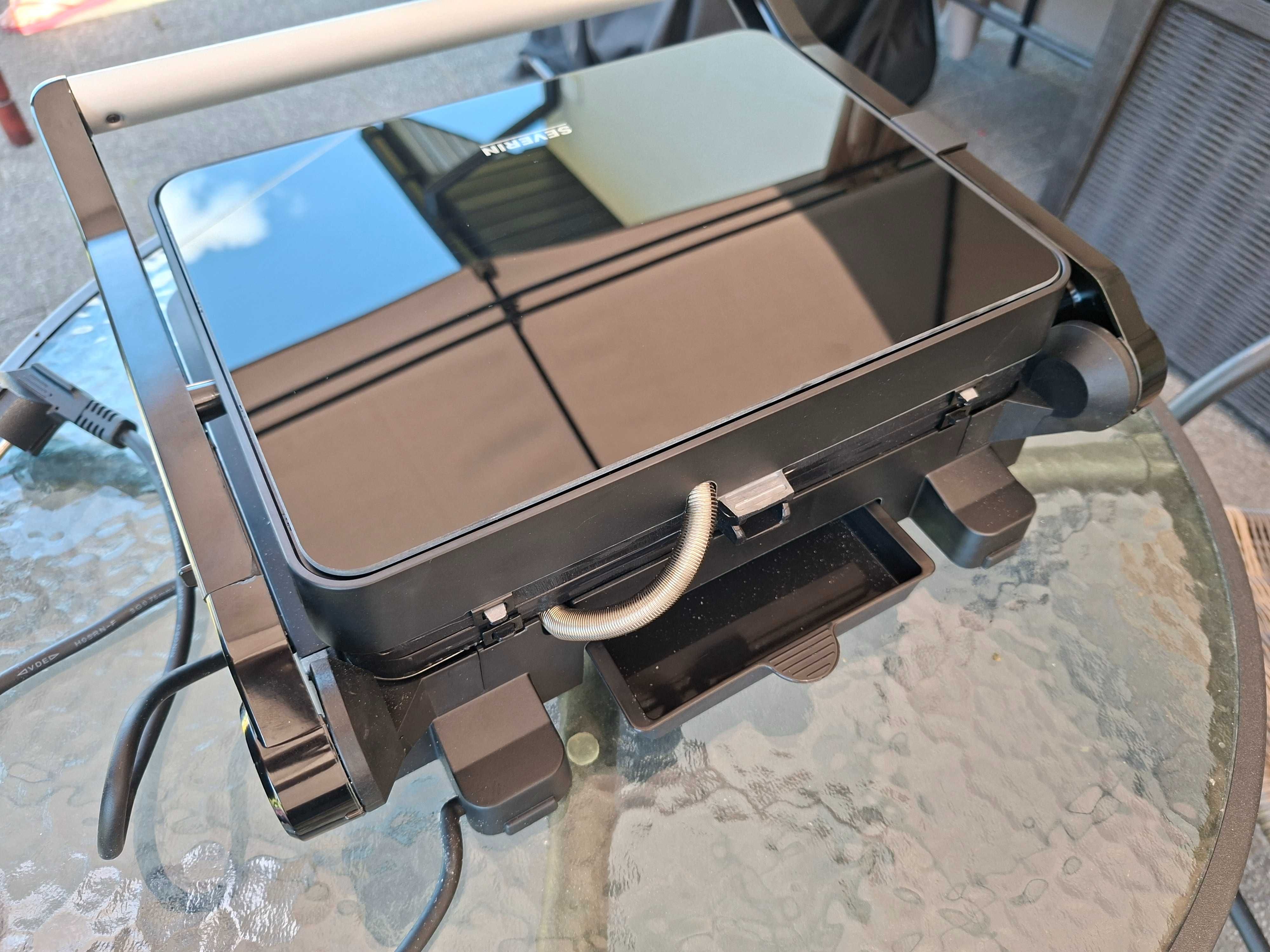 SEVERIN KG 2398 grill elektryczny stołowy 1800W, czarny