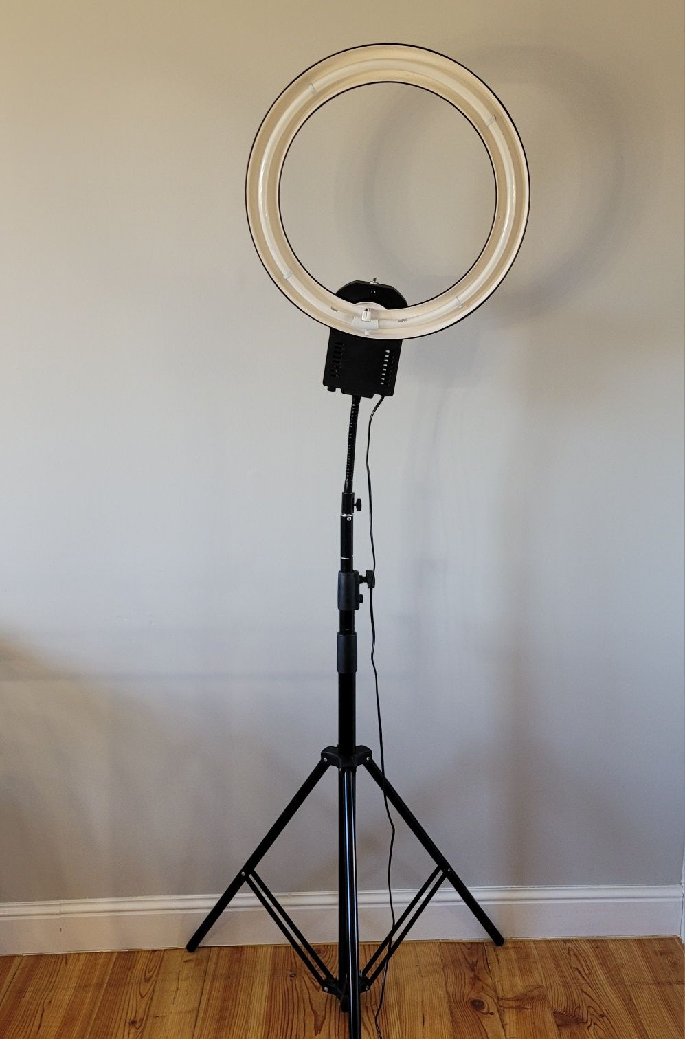 Lampa do makijażu lub zdjęć