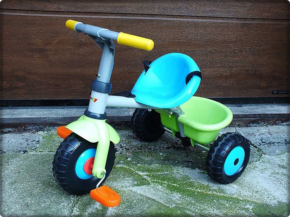 Pojazd Rowerek dziecięcy trójkołowy Smoby Lekki i wytrzymały !!