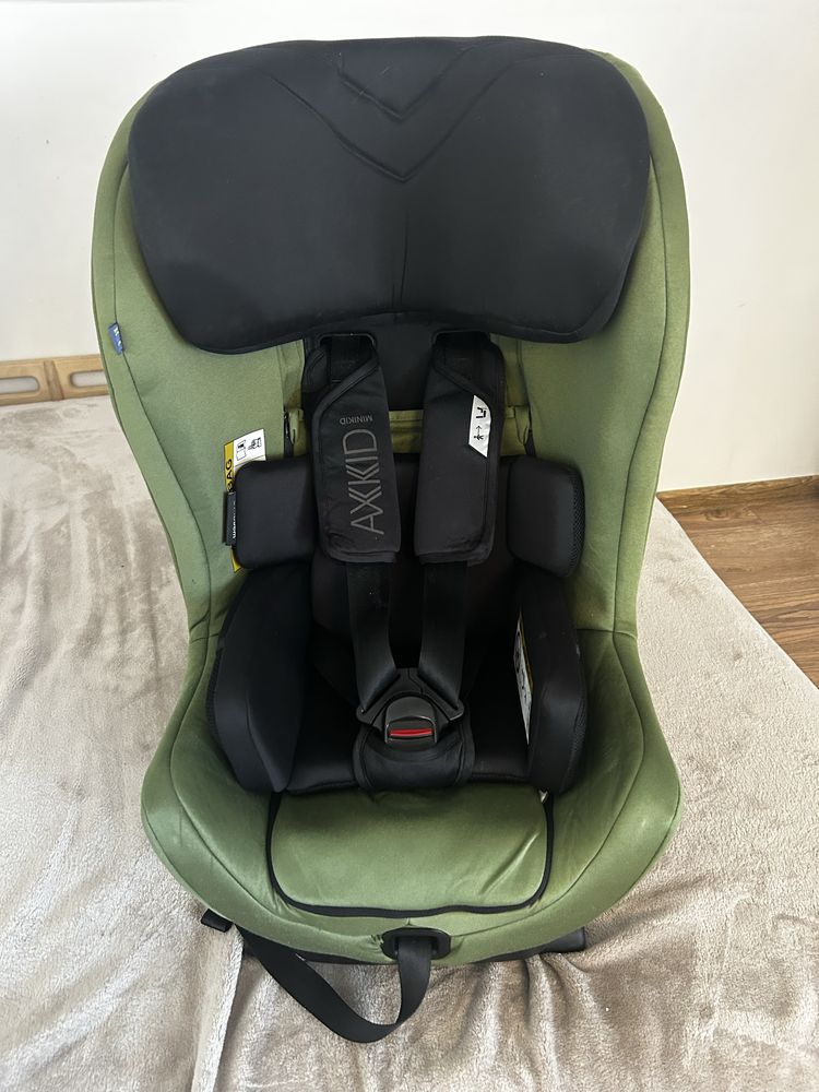 Axkid Minikid 3.0 do 36 kg  bezwypadkowy tyłem do 18-tki