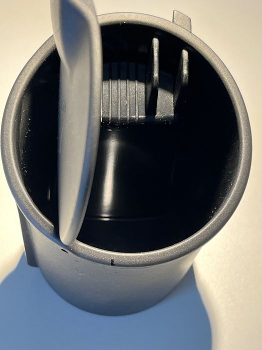 Cinzeiro original Volvo (S60 I/V70 II)