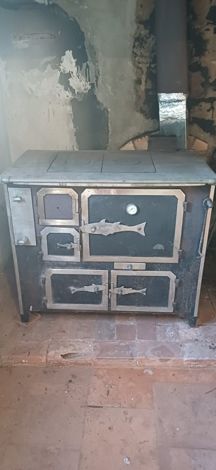 Fogão de ferro usado