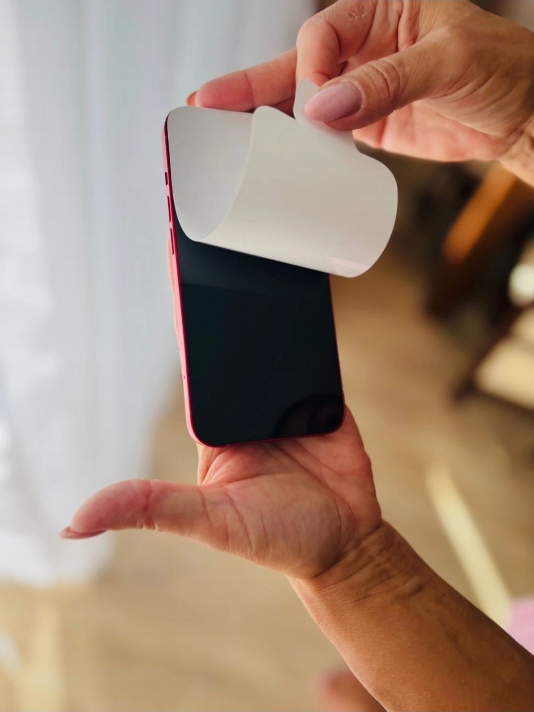iPhone 13 czerwony